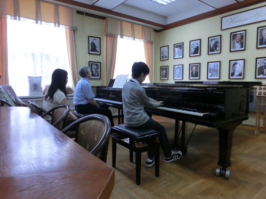 ovchinnikov教授とモスクワ音楽院でレッスン