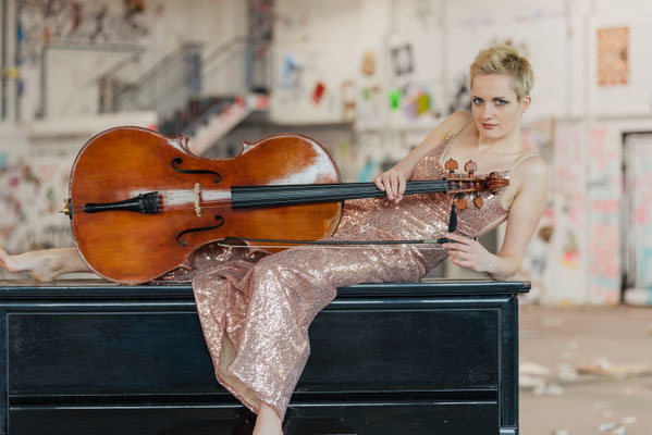 2019 © Charles Schrader https://charles-schrader.de