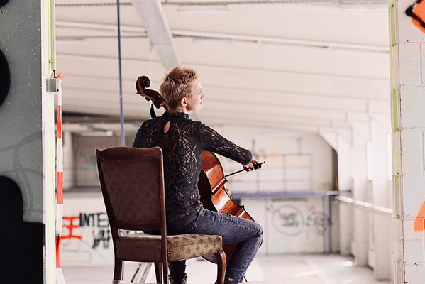 2019 © Charles Schrader https://charles-schrader.de