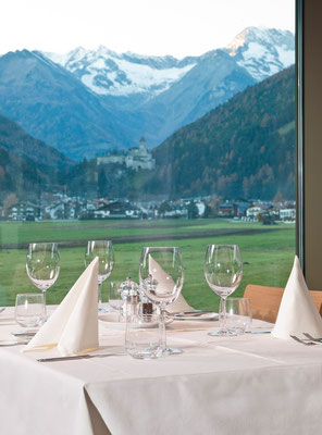 Genuss pur im Restaurant Regebogen in der Cascade in Sand in Taufers - für Ihren besonderen Genuss-Urlaub im Tauferer Ahrntal in Südtirol - ganzjährig buchbar bei Appartements Großgasteiger in fünf schönen Ferienwohnungen