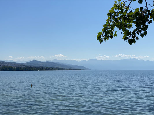 J'arrive au lac Léman