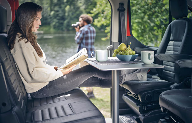 Nugget Trail mit zweiter Schiebetür (Bildquelle: Ford / Westfalia)