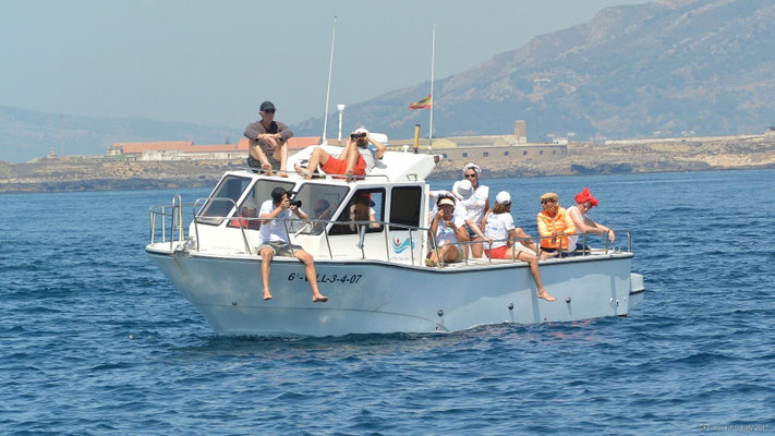 embarcación a motor con patrón Tarifa