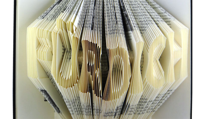 gefaltetes Buch - folded book