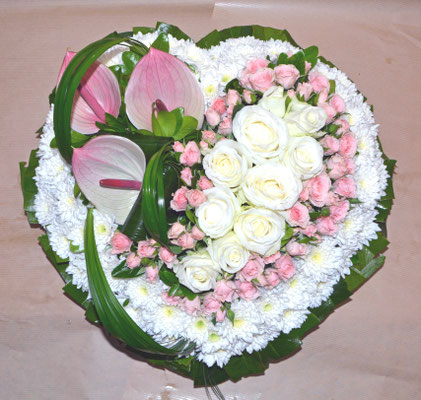 D25 Coeur blanc et rose pastel