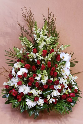 D32 Composition en hauteur blanche et rouge