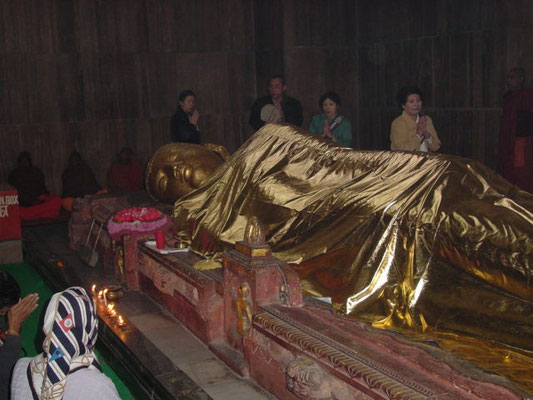 クシナガル涅槃像