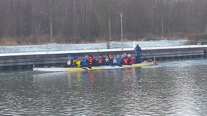 Glühweinpaddeln mit den "Löwen" im Januar 2016