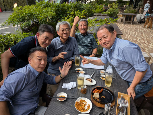 少し若い？メンバーで2次会