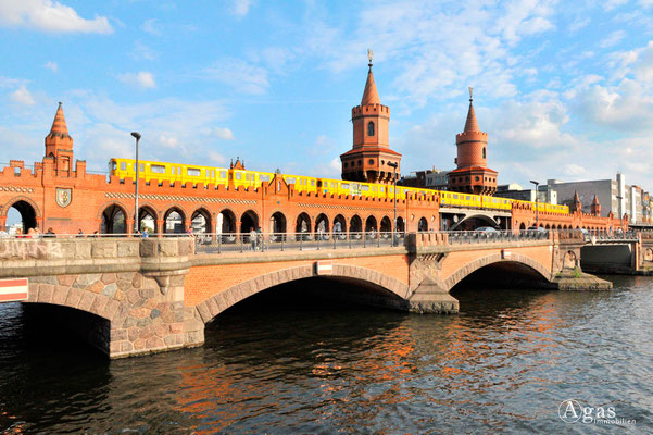 Makler Friedrichshain-Kreuzberg - Oberbaumbrücke & U-Bahn