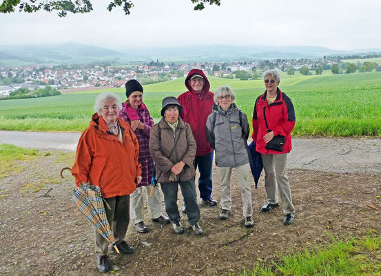 Diensttagswanderung:  Im Mai in der Gemarkung Zierenberg