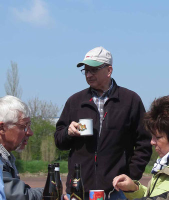 Maiwanderung:  "Um die Gudenberge" mit anschl. Grillen