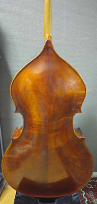 使用楽器＆弓 - 丹治清貴（Contrabass奏者)