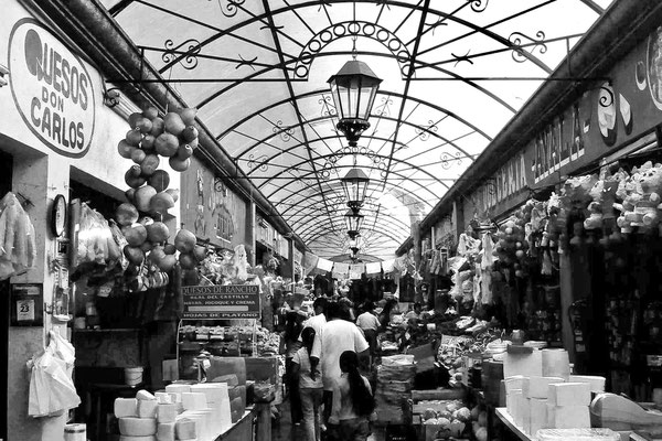 TIJUANA, MEXICO - 2004