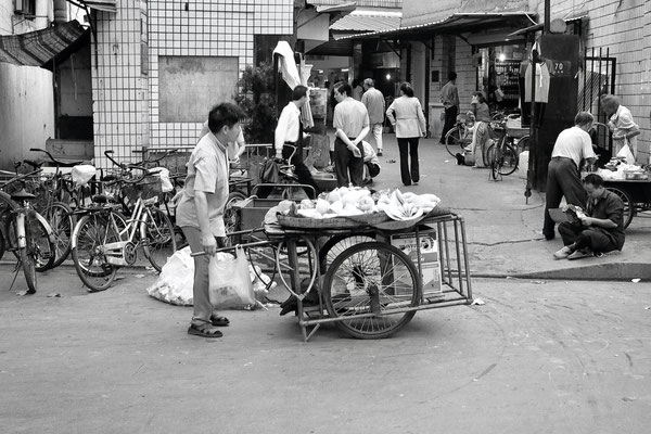 SHANGHAI, CHINA - 2005