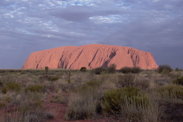 AYERS ROCK, AUSTRALIA - 2003