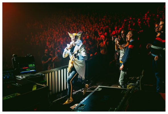M  -  Matthieu Chedid