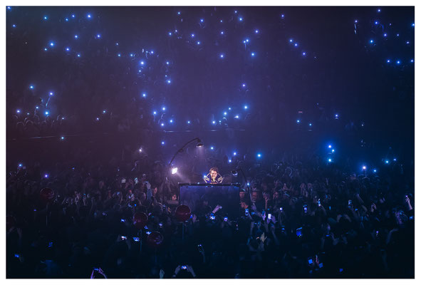 -M- à Forest National