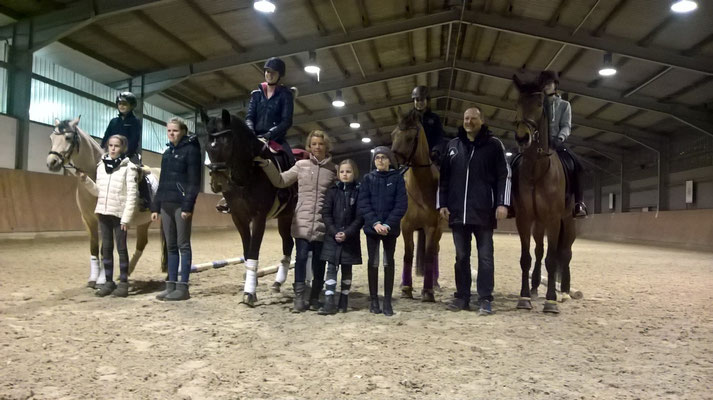 Mit viel Spaß besser Reiten lernen, Lehrgang mit Nadine und dem Mentaltrainer Andreas Marmerow im Februar auf dem Niershof, Foto: Privat