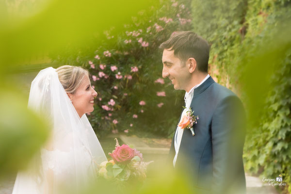 Qualche minuto di scatti di coppia nel borghetto dopo il matrimonio