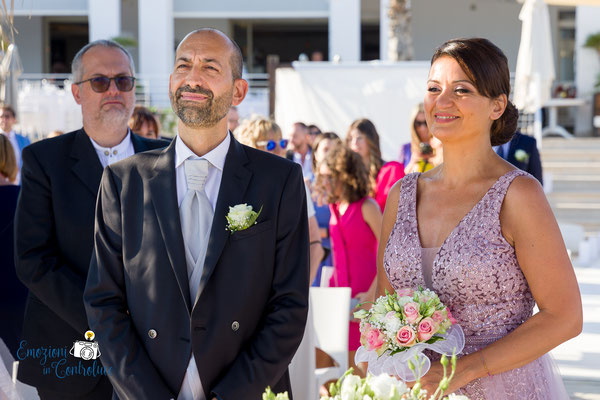 la celebrazione del matrimonio in spiaggia a Civitavechia - Roma