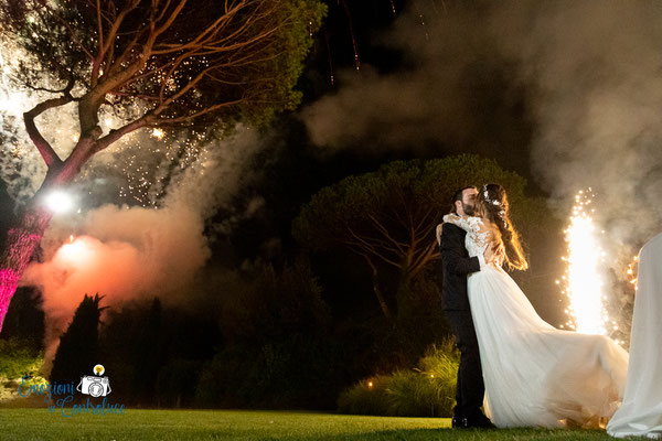 Fuochi d'artificio per gli sposi dopo il taglio della torta - Villa Rosantica