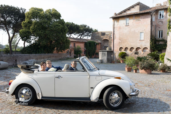 arrivo della sposa con il papà alla Cattedrale di Sant'Aurea