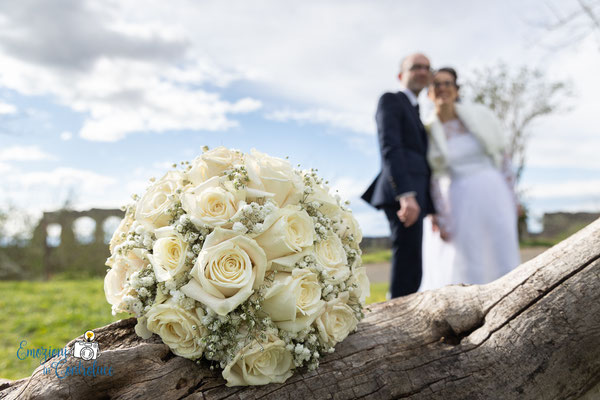 il bouquet della sposa è il silenzioso testimone di tutta la giornata