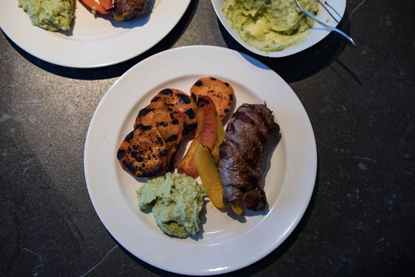 Rezept für Fajita Roulade vom Grill mit Guacamole und Süßkartoffel