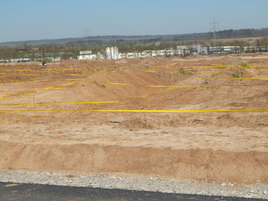 Bereits das Baufeld vom geplanten Layher-Werk ist riesig.