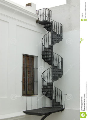 ESCALERAS DE CARACOL (HELICOIDAL) DE HERRERÍA USO DOMÉSTICO PARA EXTERIORES 6 "HERRERÍA DE LEÓN" MONTERREY (MAESTRO HERRERO EVERARDO DE LEÓN E HIJOS) 