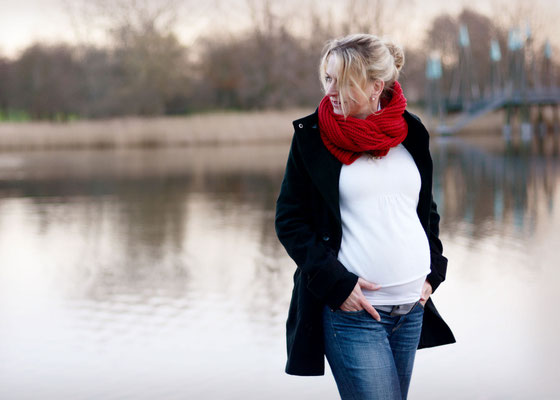 Schwangerenfoto im Park