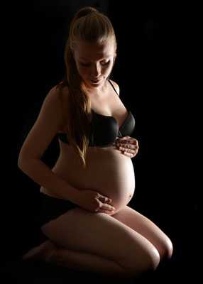 sinnliches Schwangerenfoto in Teltow