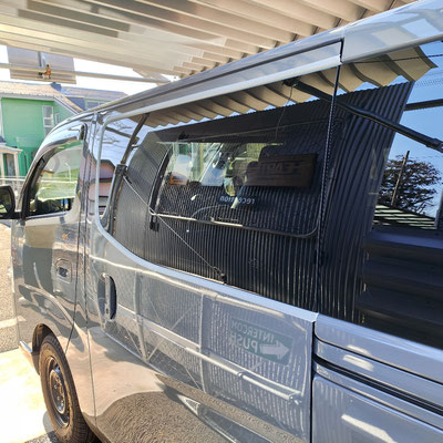 NV350 スライドドアガラス左 小窓付に交換 - HEART 鶴ヶ島 の NV350 スライドドアガラス左 小窓付に交換 - HEART 鶴ヶ島 の