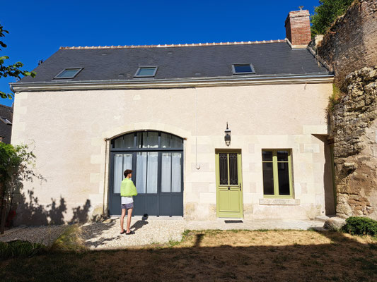 La Façade du Grand Roc avec la baie vitrée de la grande chambre