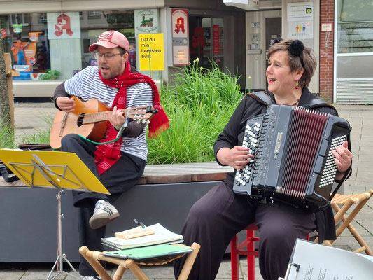 Musiktreff auf dem Angoulêmeplatz am 05.05.2026, Foto: Kristel Döhring