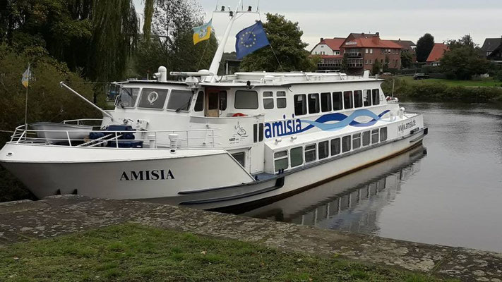 Ausflugsdampfer