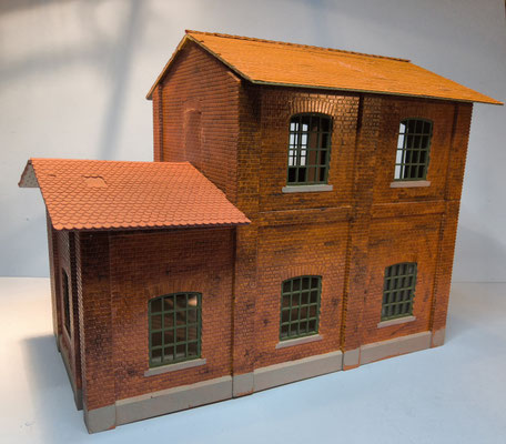 Das Maschinenhaus auf Basis vorhandener Teilen von Addie.