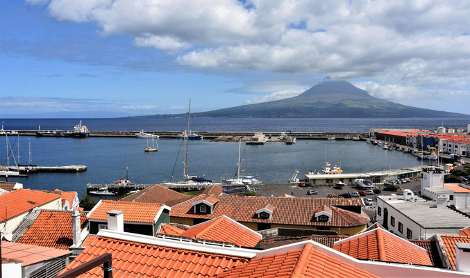 pico - view from Horta, Faial @ Azores - picture by Markus Jimi Ivan