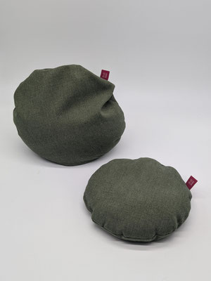 The DOT Größe (L) 2,5kg, Größe (S) 1,25kg- Farbe 16 Olivgrün- Mini Türstopper Kissen