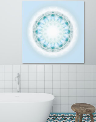 Lebendiger Kristall als universelles Klangbild© Susanne Barth - in einem Bad. Hier eine Montage mit Foto: Moose by Icons8