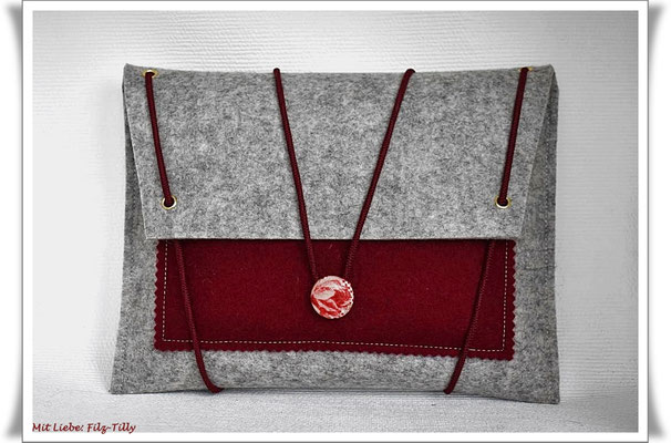 Bag To Bag, mit meiner Handgefertigten Filztasche. Egal ob für ein Gerät, ob als Büchertasche oder andere Dokumente in DIN A5 Format. Eine nette Geschenkidee