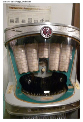 Eine Jukebox mit Wählscheibe