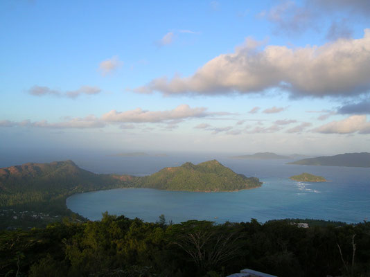 Praslin vista da Zimbabwe