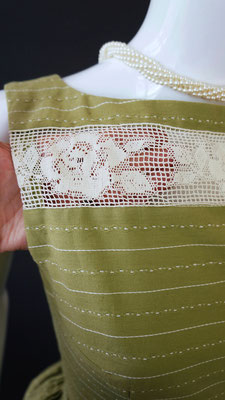 Detail: Cotton lace insert for that little sneak of skin. What a delicae detail!