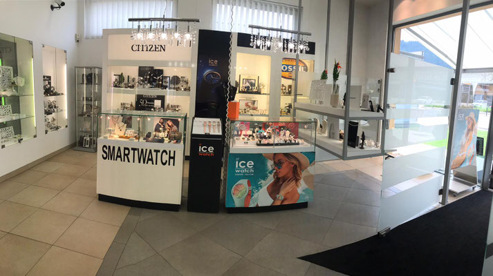 Schmuckstück, Juwelier, Geschäftsräume, Auslagen