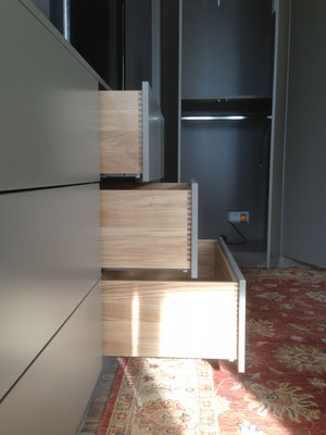 www.der-einbauschrank.de     Schlafzimmereinbauschrank