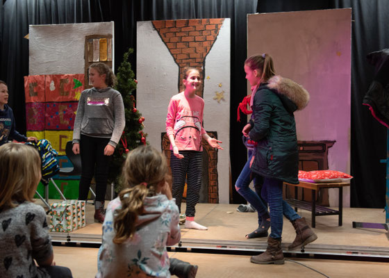 Die Weihnachtsfeier der Wilhelm-Lorenz-Realschule - Wilhelm-Lorenz