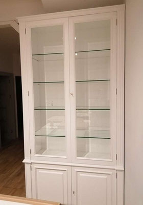 Trabajo de modificación de un mueble de salón.