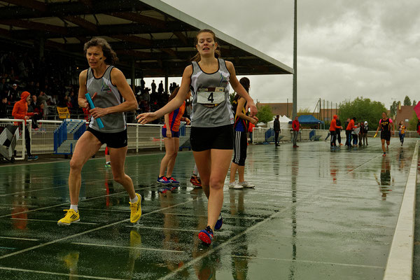 Emeline et Patricia - 4x400m